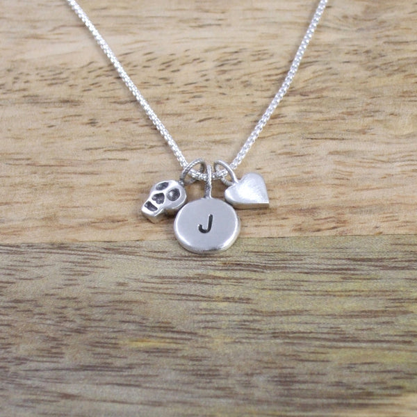 Pequeño Initial/Number Pendant