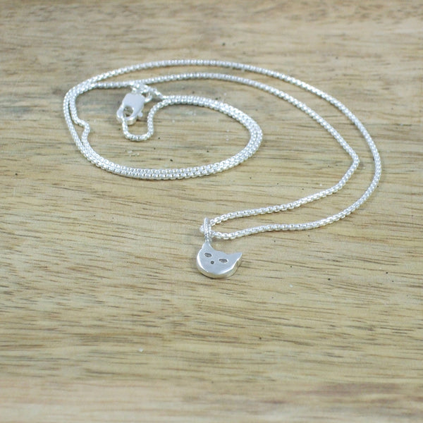 Pequeño Kitty Pendant