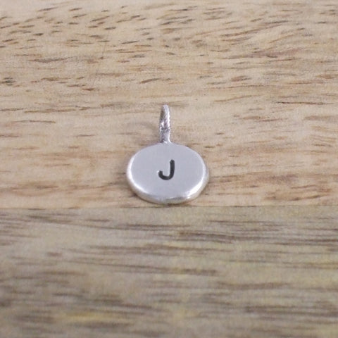 Pequeño Initial/Number Charm